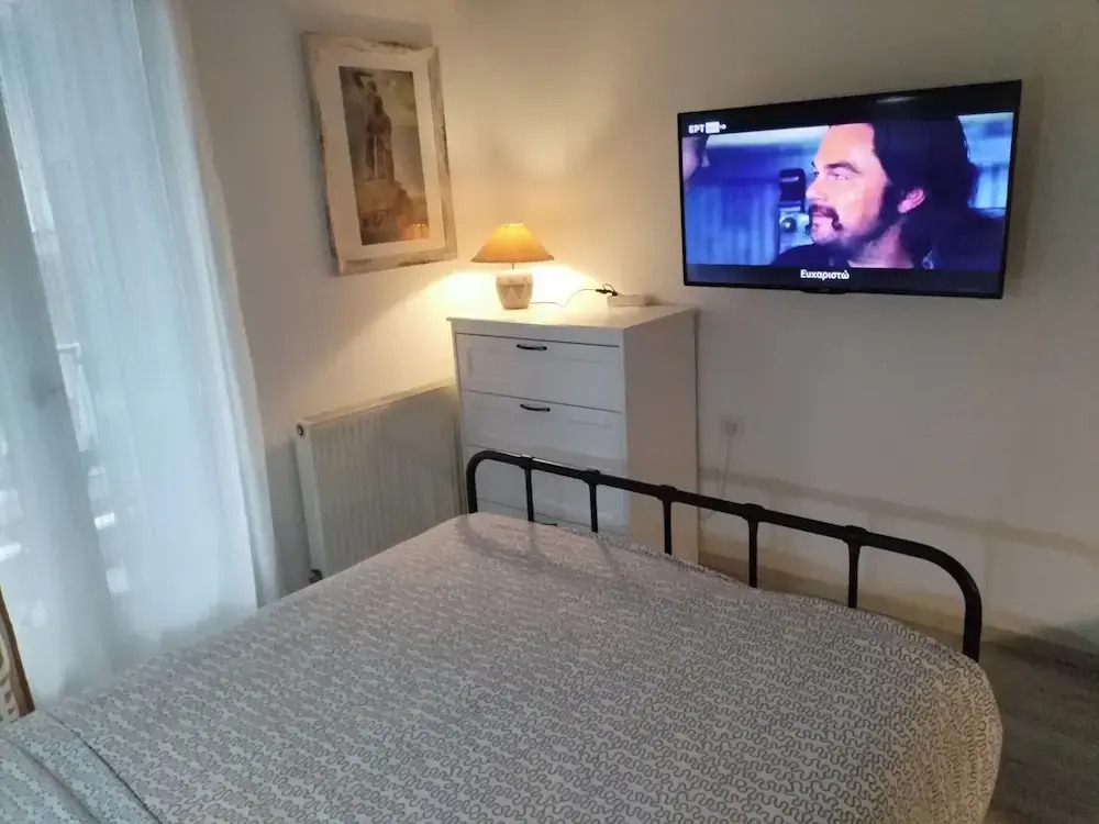 Center Apartment-sleeps5-balcony-live Neighborhood