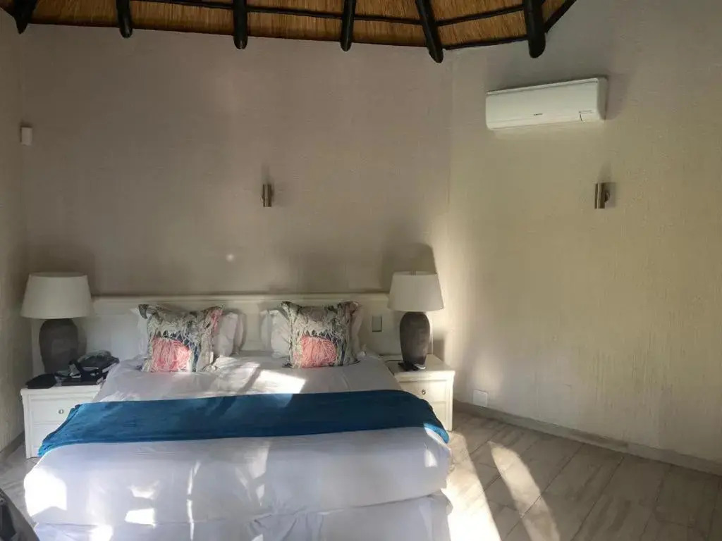 Kruger Park Lodge - IKZ2 - 3 Bedroom Chalet