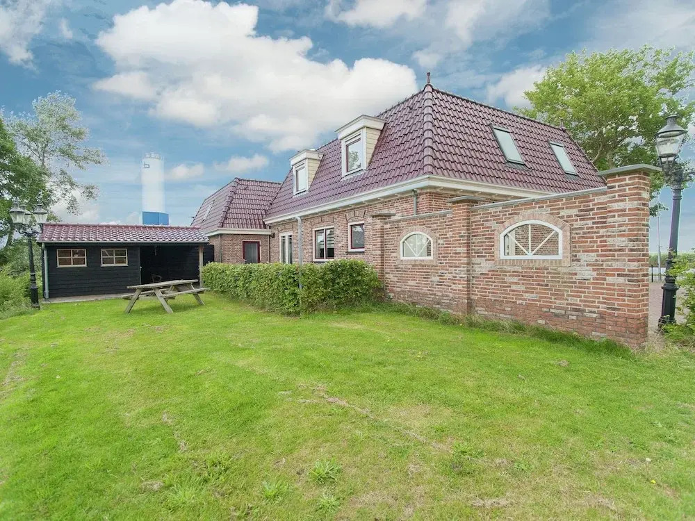 Spacious Villa in Akersloot North Holland with Sauna
