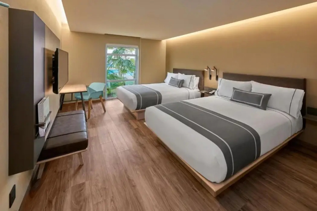 City Express Plus by Marriott Cancun Aeropuerto Riviera