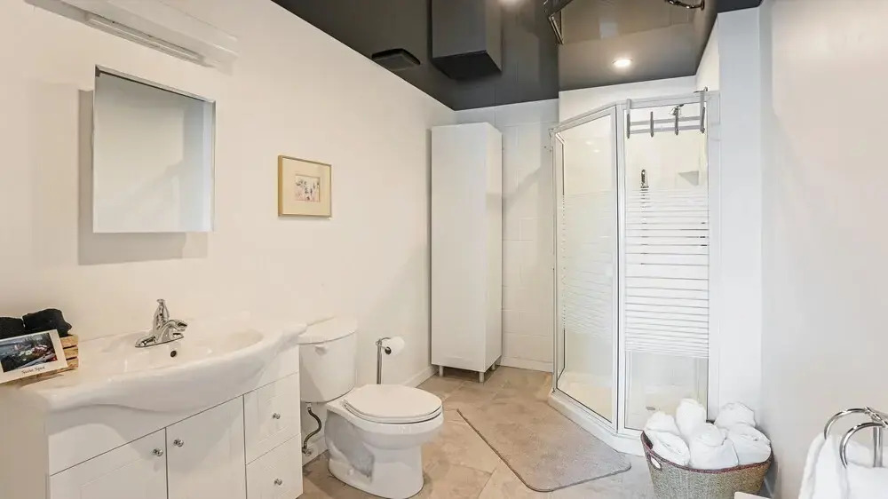 Multilevel Waterfront Suite With Boat Moorage