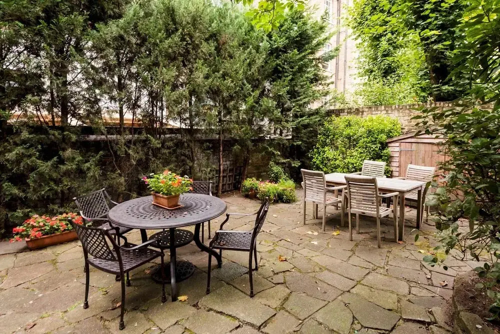 Chic Coleherne Road Garden House