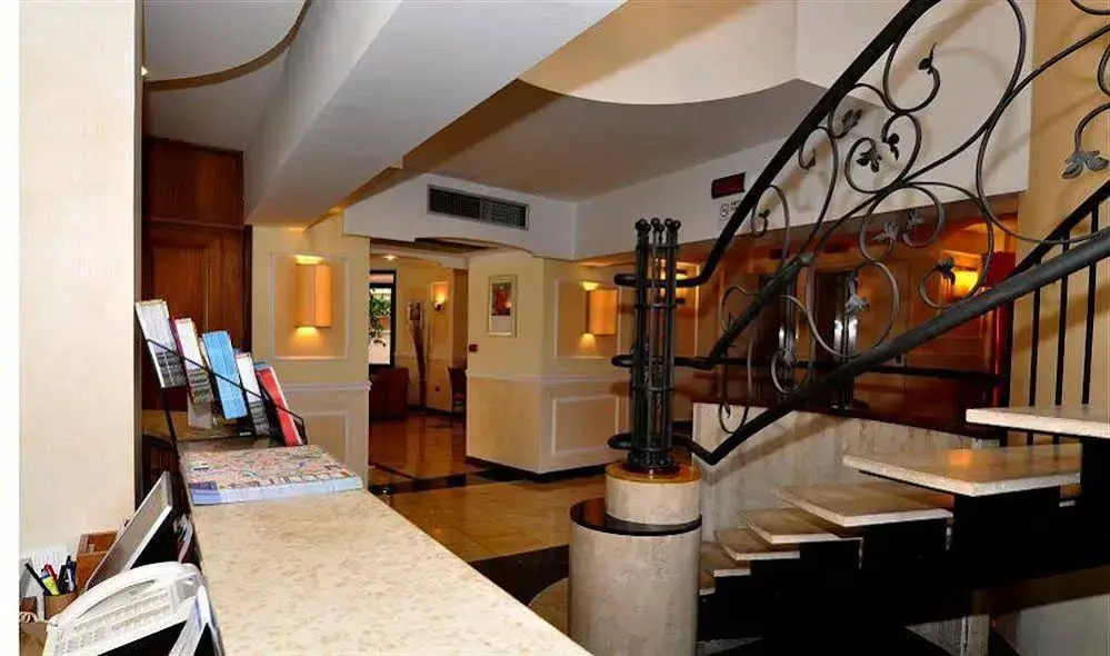Hotel Executive
