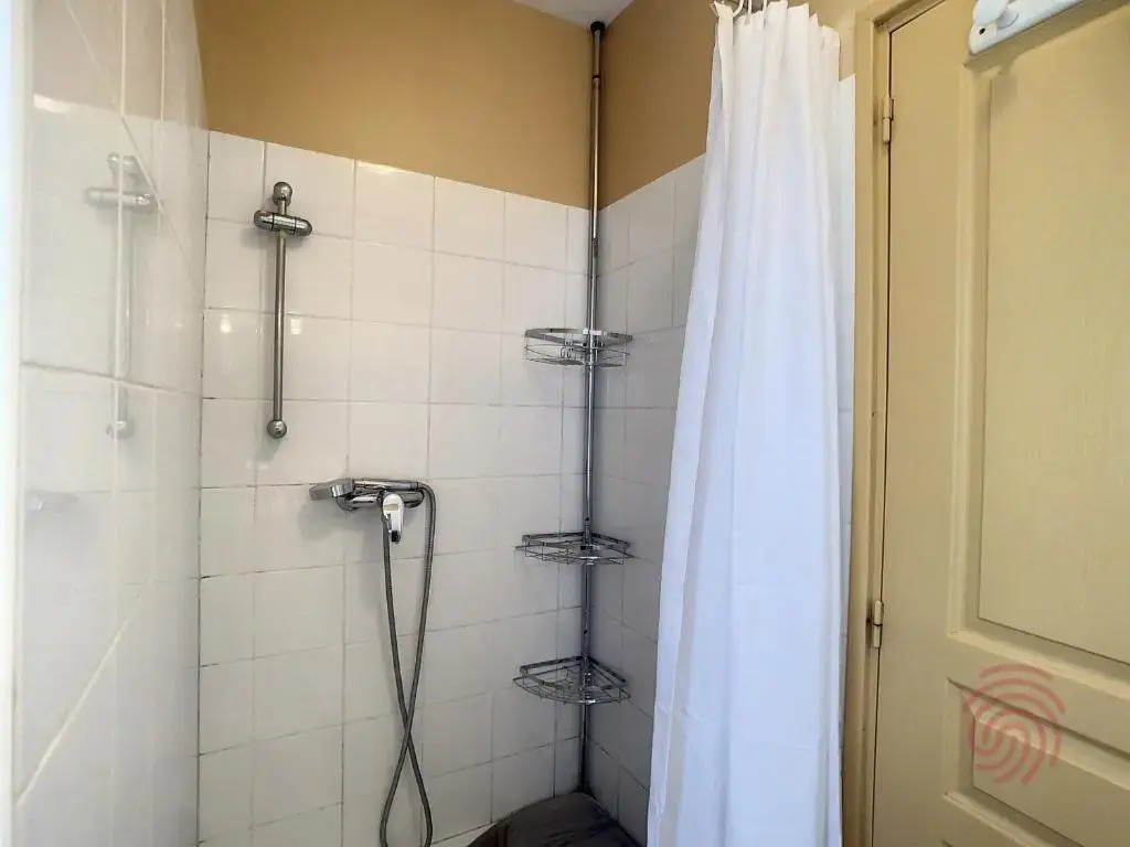 Studio Lamalou-les-Bains, 1 pièce, 2 personnes - FR-1-451-153