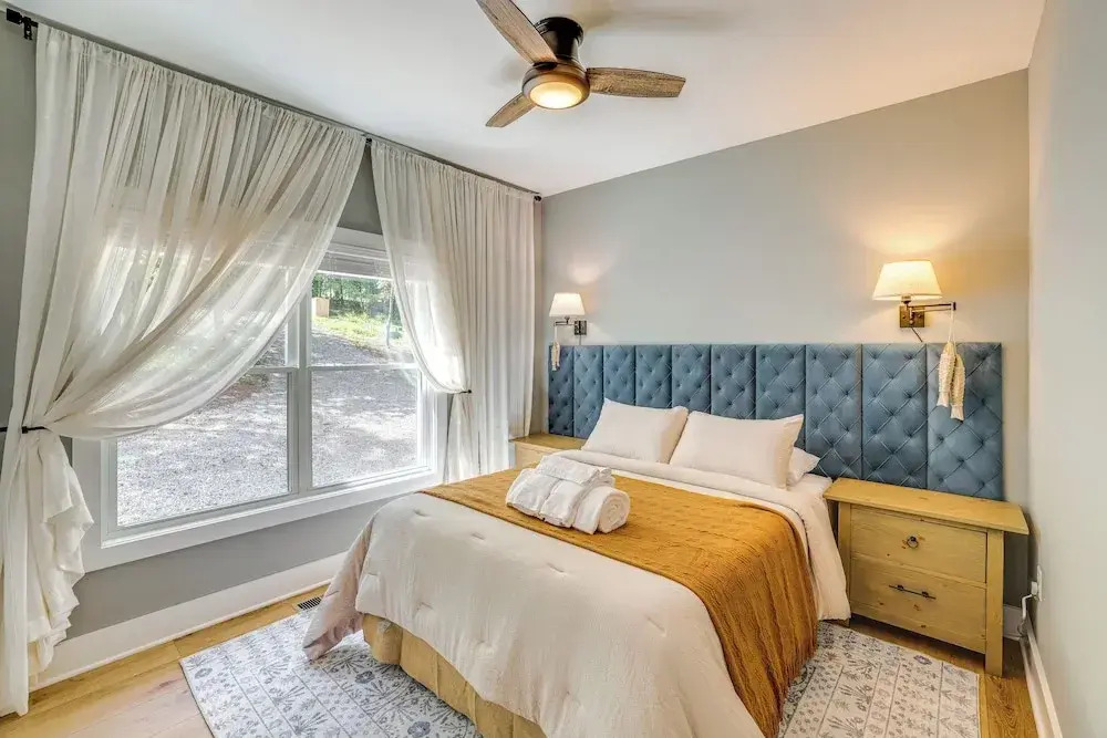 9 Mi to Smith Mountain Lake: Getaway in Moneta!