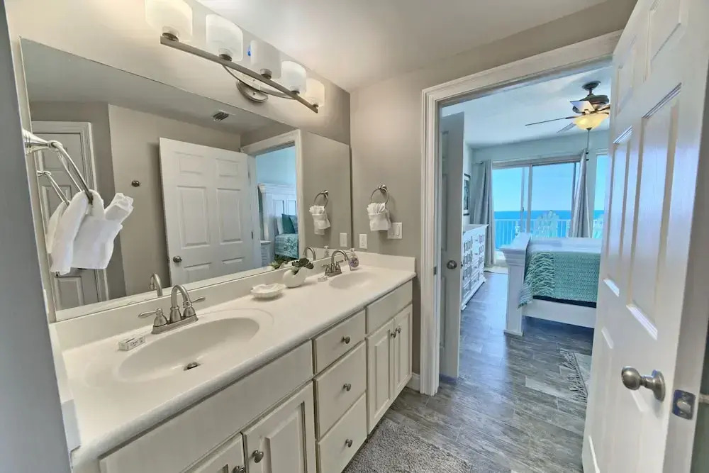 Unit 2304 2 Bedroom Condo by RedAwning