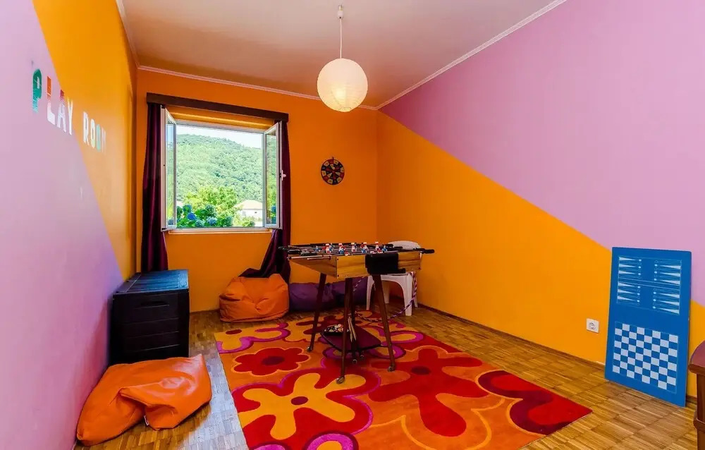 Stunning Home In Broce With Wifi