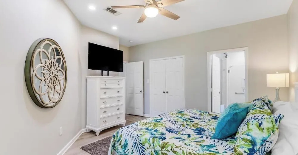 Legacy Villa 2602 - 3 bedroom 2 bath with garage in beachside neighborhood