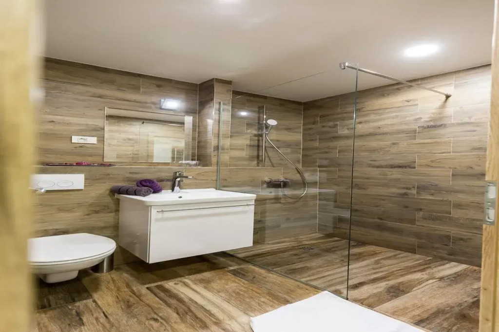 Apinelo Tower Rooms