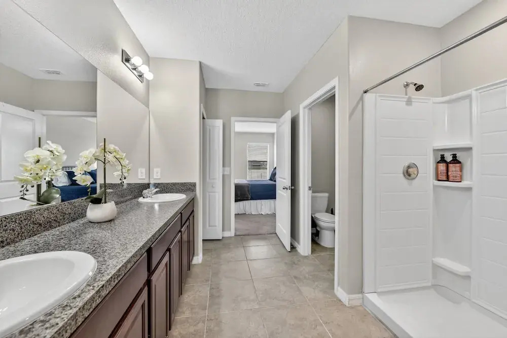 Spacious Getaway Near Apollo Beach 5 Bedroom Home