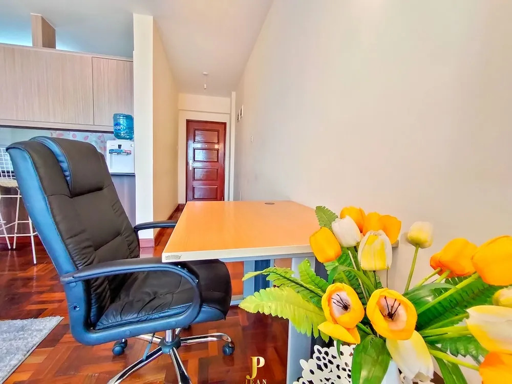 Lux Suites Westlands Place Apartments