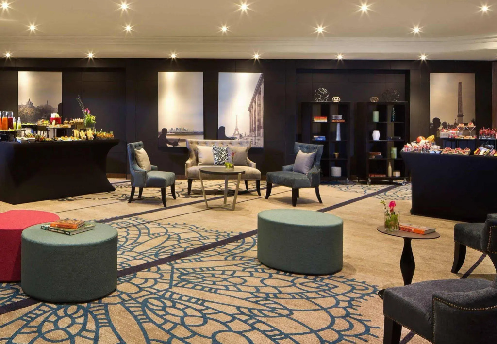 Renaissance Paris La Defense Hotel