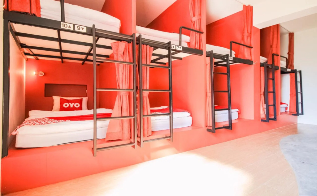 All day hostel @ BTS Bang Chak