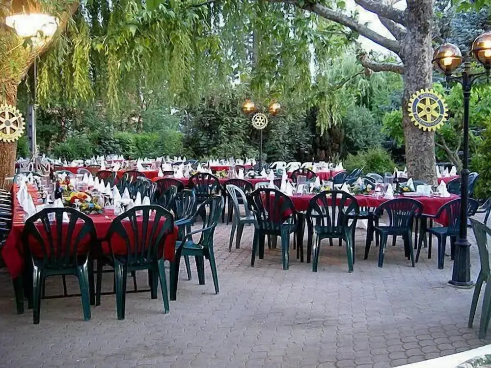 Hôtel Restaurant Pavillon Carina