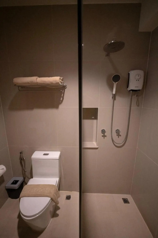 Riverawan Hotel