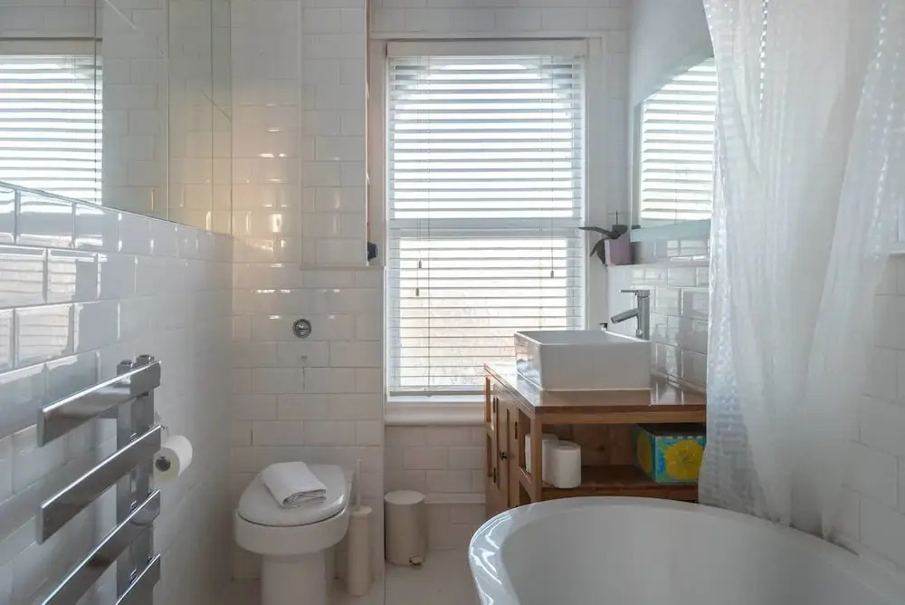 Wonderful 2 bed by Queen's Park, for 6 Guests!