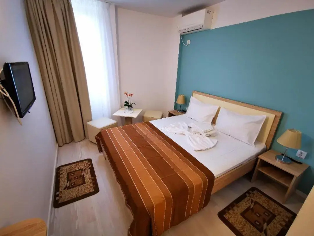 Hotel Diana