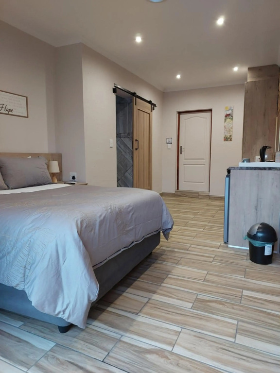 Twins Guest House Astoni