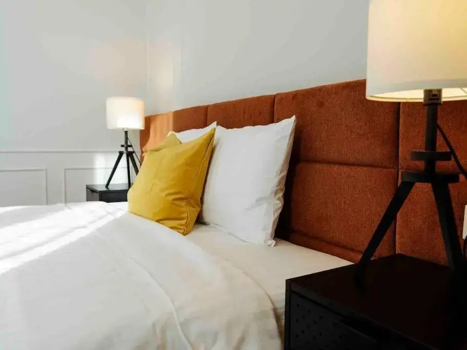 Bright 2BR Flat - Palace Hall - Charming Balcony