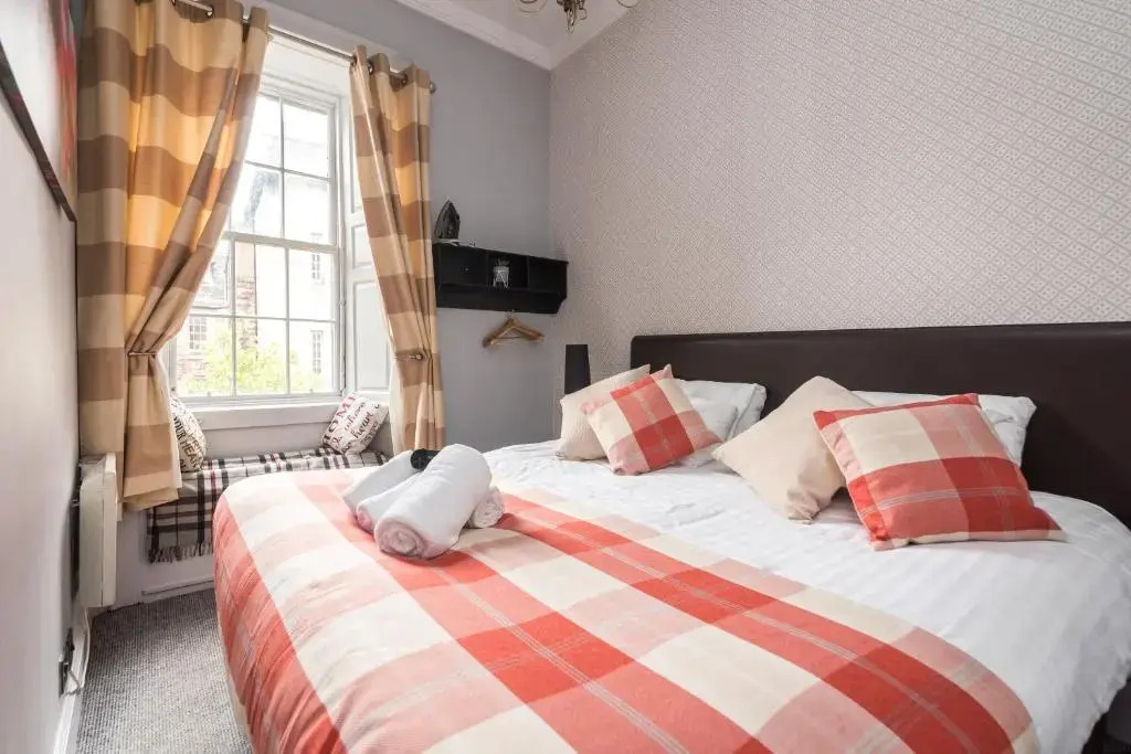 F&O Apartments - VIP Royal Mile 2 bed Apartment - Sleeps 4