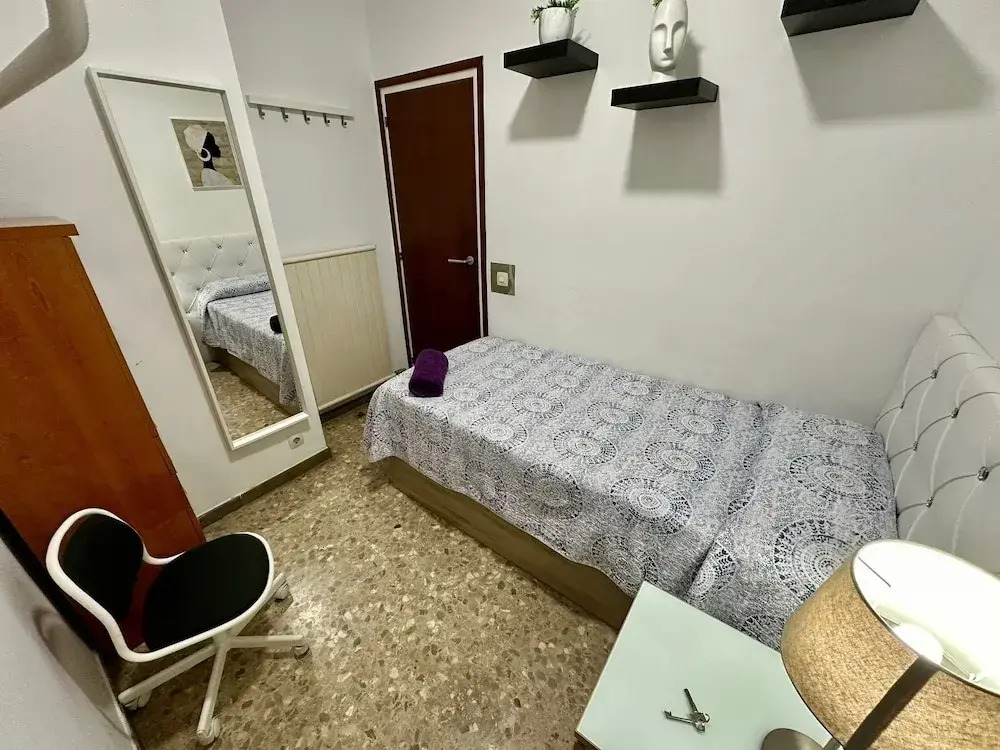 Rooms Sepulveda