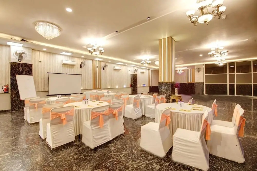 Hotel Grand Manor