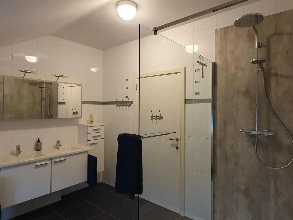 Villa in Houffalize with Infrared Sauna, Bubble Bath