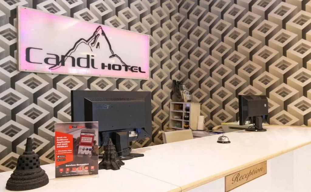 Candi Hotel