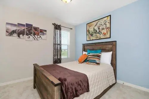 Four Bedrooms TownHome 5161
