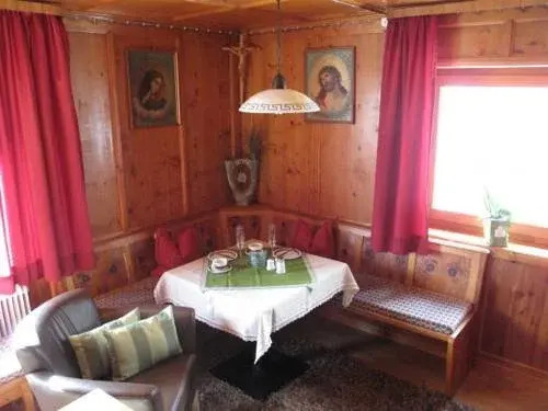 Haus Leo
