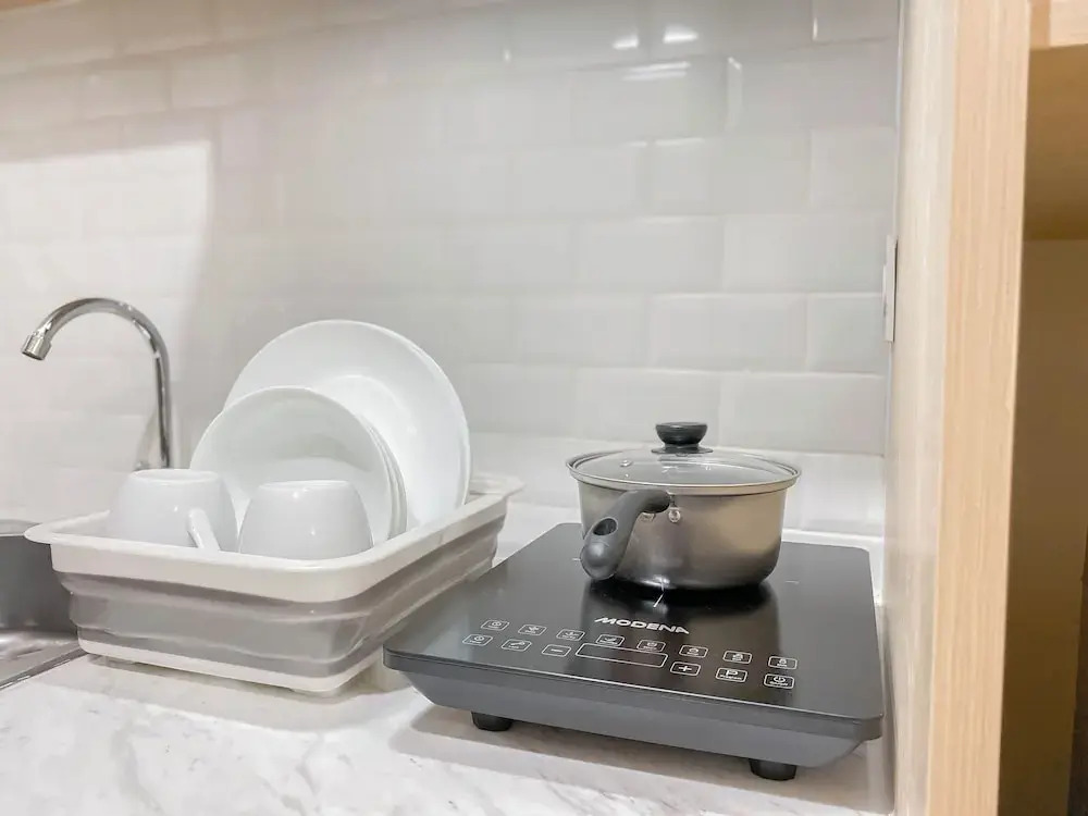 Modern Studio At Lrt City Sentul - Royal Sentul Park Apartment