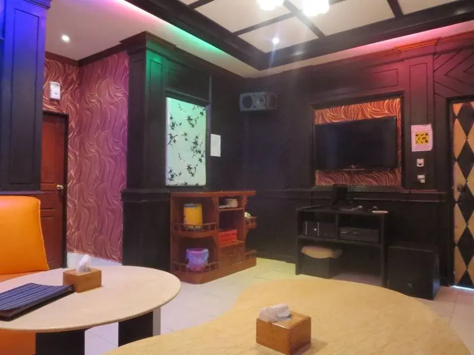 Inpeng Hotel and Resort