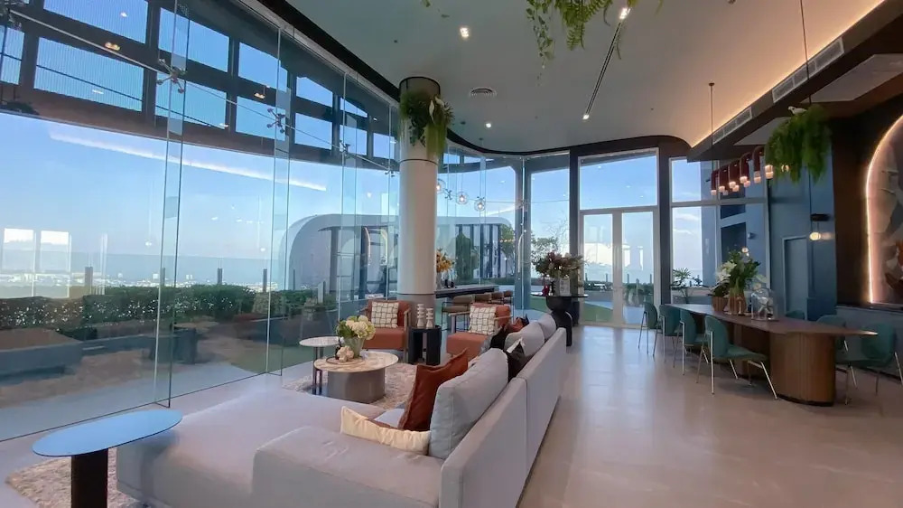 Brand New  1 Bedroom Seaview Condo - BWC