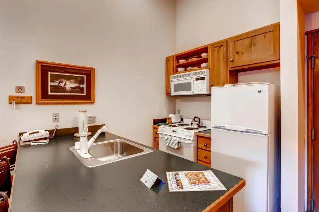 Jackpine & Black Bear Condos by Vail Resorts