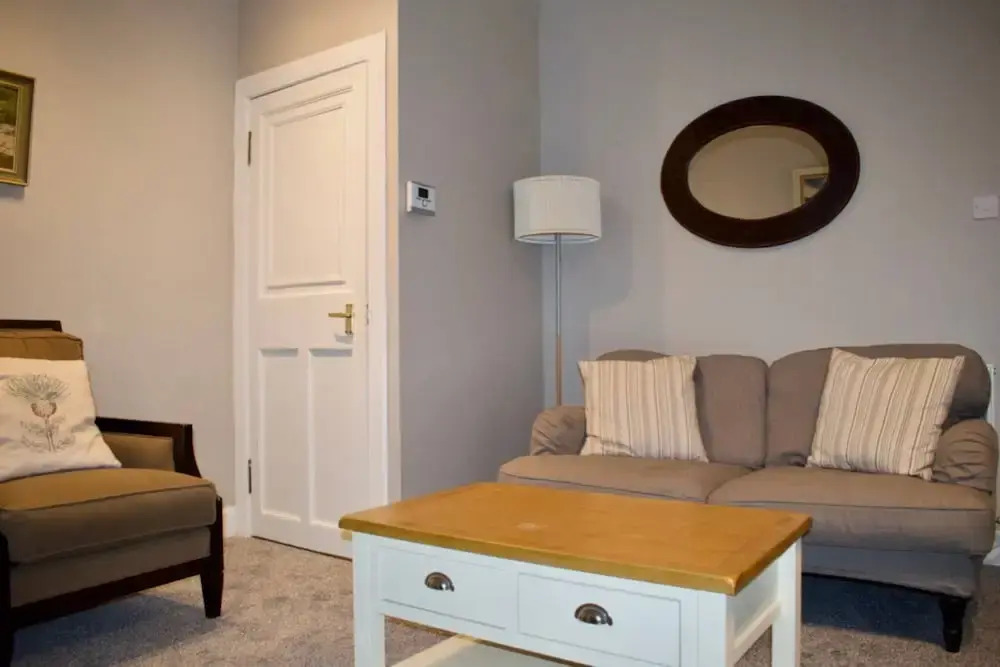 Cosy 2 Bedroom Apartment in Dean Village