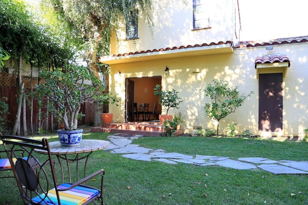 Wilshire Vista One Bedroom Vacation House - RUD 82201