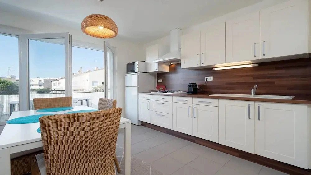 Apartment in Grau du Roi Near the Beach