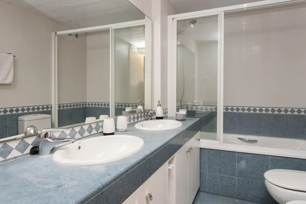 1226 - Beach Duplex views Apartment