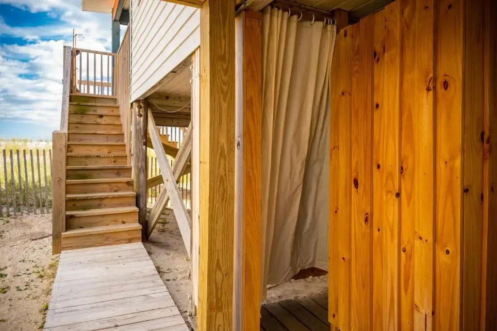 Chillax Inn by Oak Island Accommodations