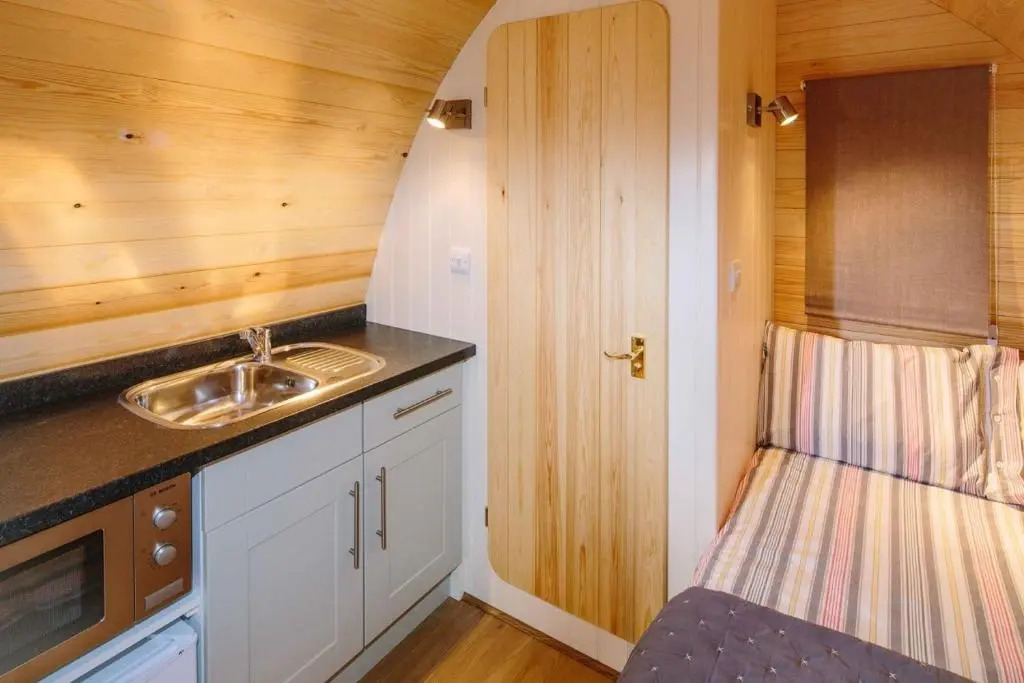 Buttercup Glamping Pod