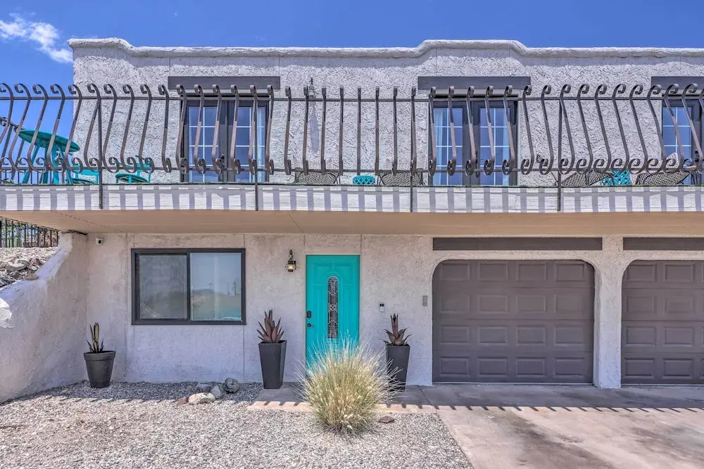Serene Havasu Oasis: Newly Remodeled w/ Views