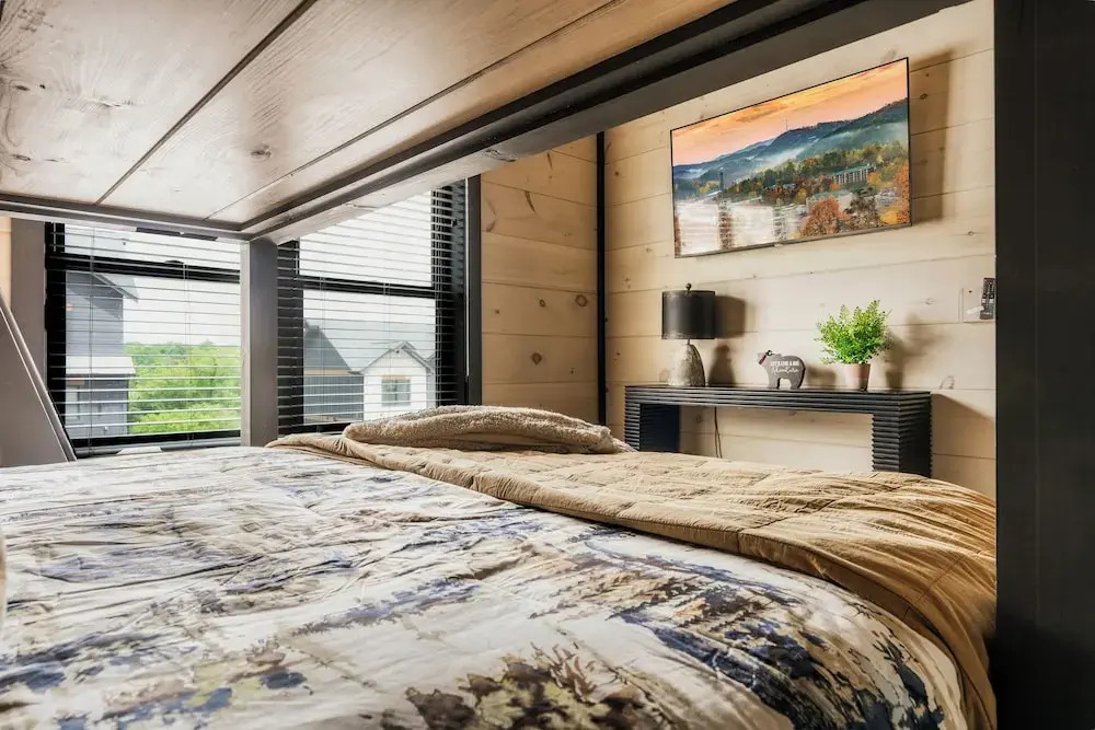 Star Gazer Luxury Rooftop Cabin