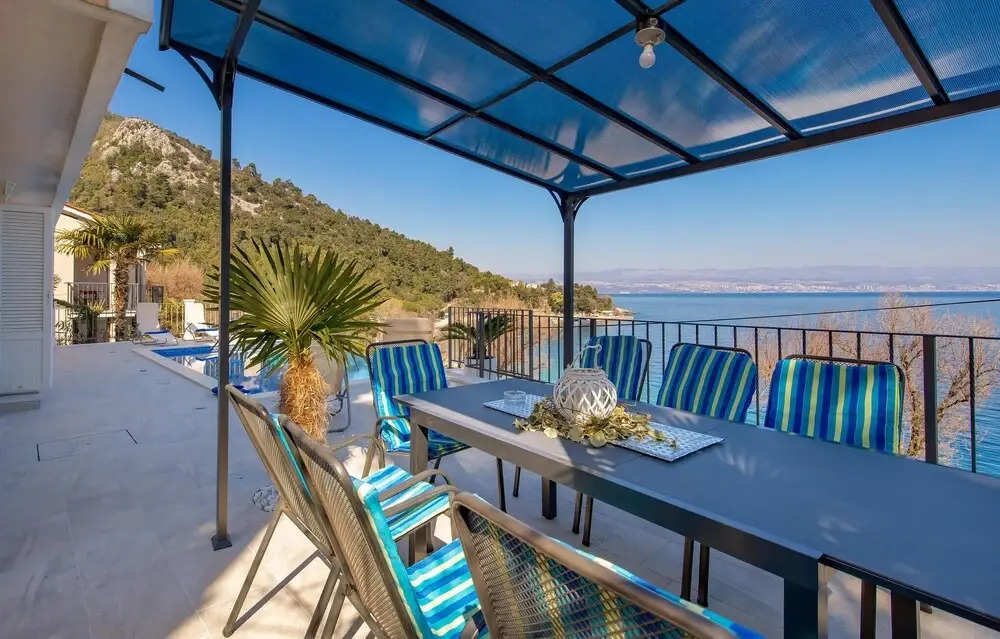 Apartments and rooms by the sea Medveja, Opatija - 2305