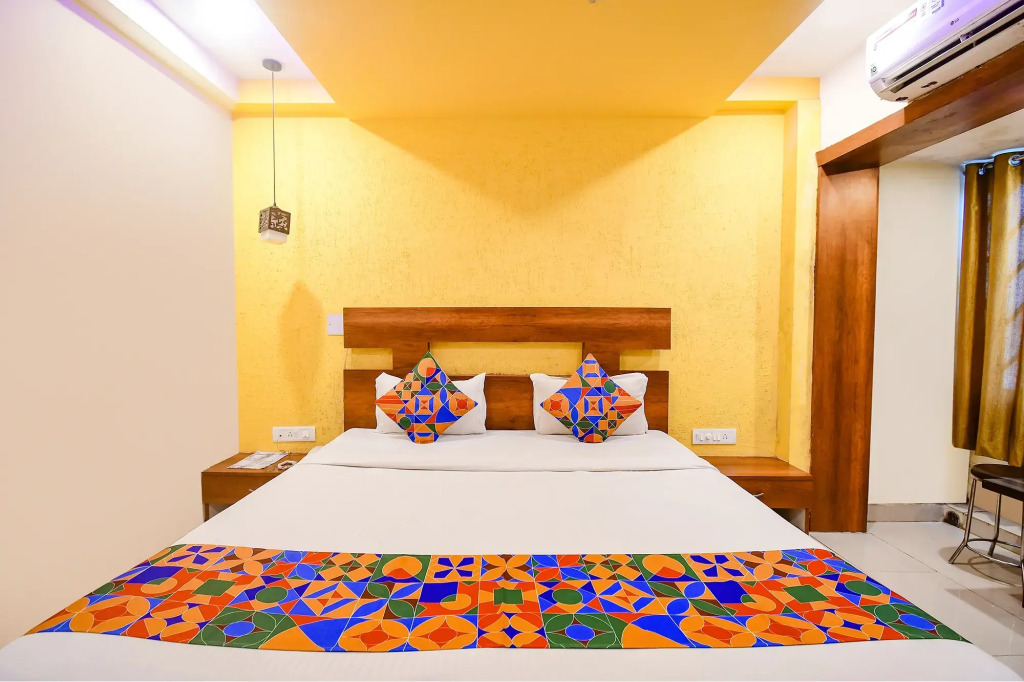Capital O 11408 Hotel Sai Jagannath