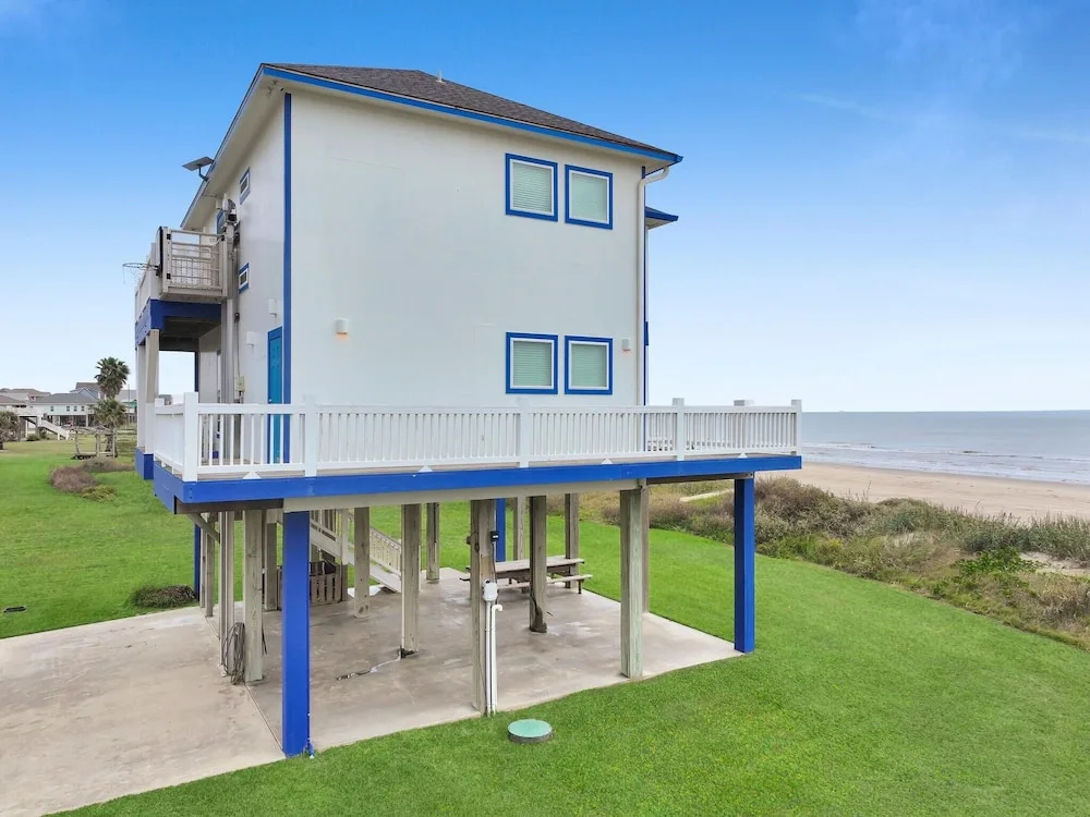 Crystal By The Ocean 4 Bedroom Home