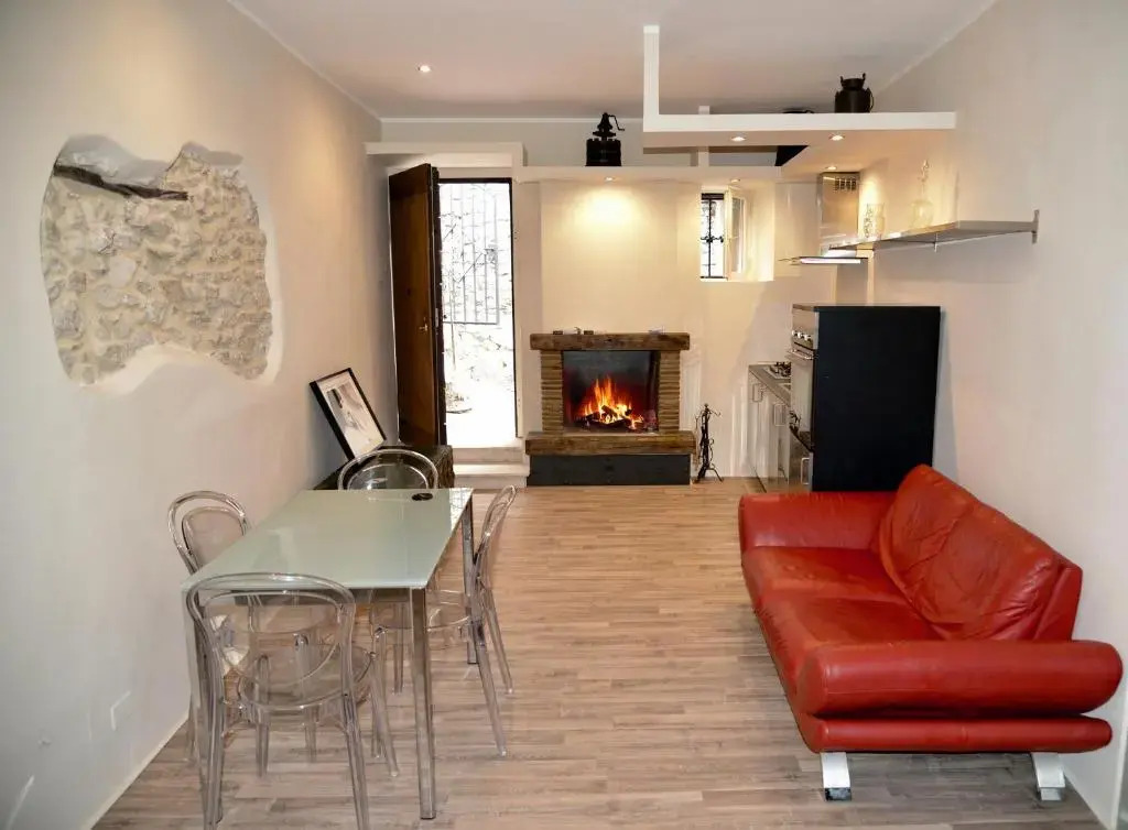 "Le Pietre Silenti" Antica Dimora Del 1300' (Adults Only)