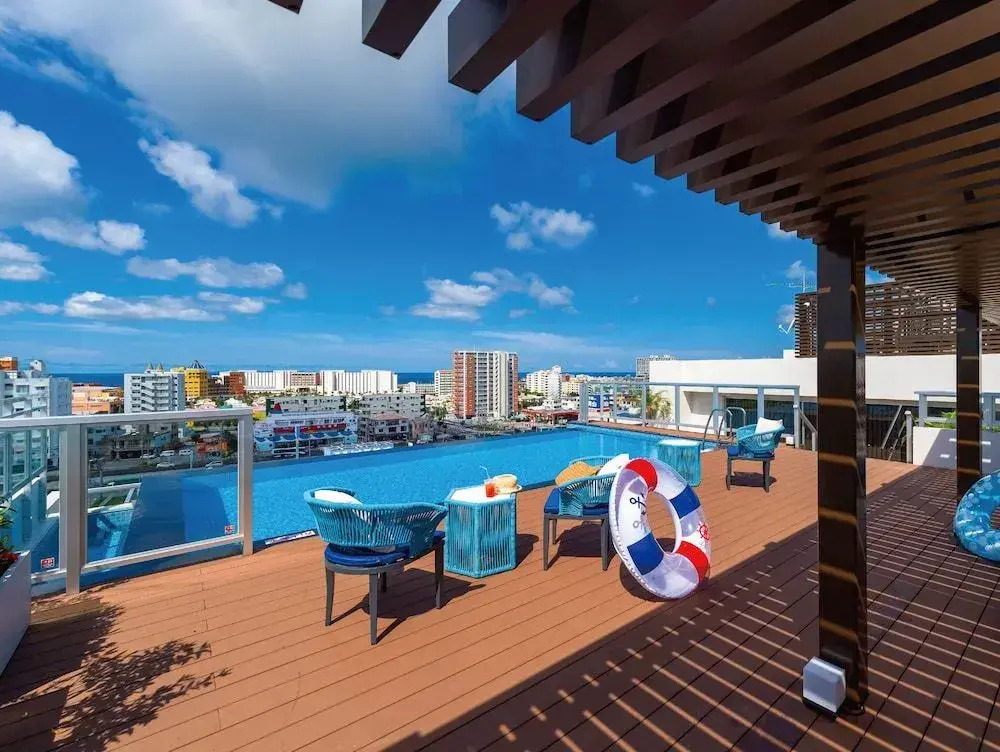 Aqua Palace Chatan by Coldio Premium