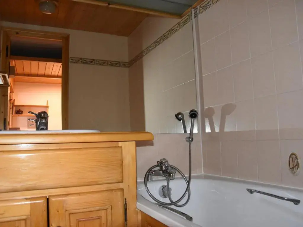 Appartement Pralognan-la-Vanoise, 2 pièces, 4 personnes - FR-1-464-185