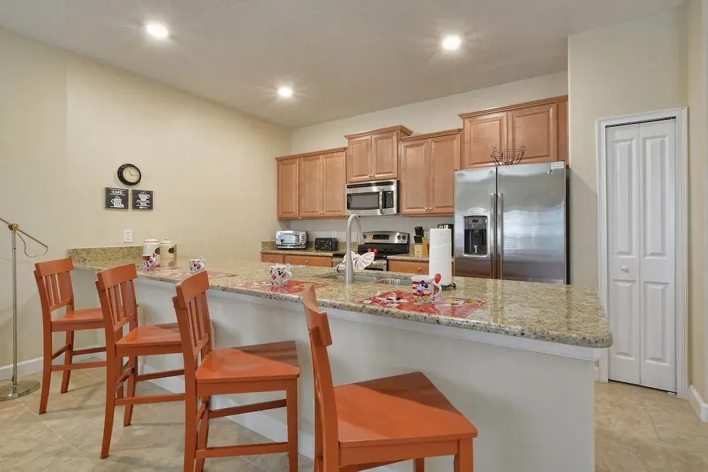 Storey Lake 4 Bedroom Townhome w Splashpool - 1610ST