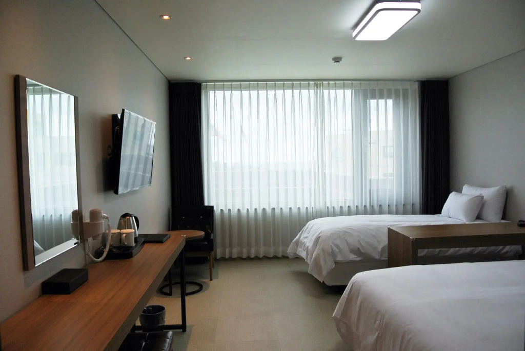 Jeju Noblesse Tourist Hotel